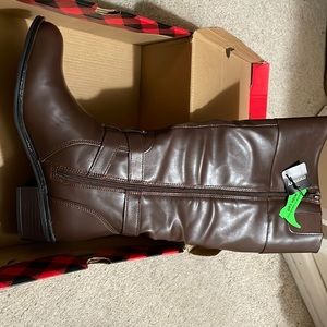 Arizona Jean CO boots. Dark brown. 7.5 WIDE CALF